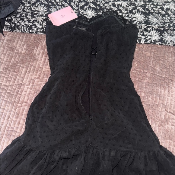 Hello Molly Face on Magazines Dress in Black - Picture 6 of 8